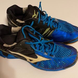 Mizuno Men’s Volleyball Shoe (Size 11.5)